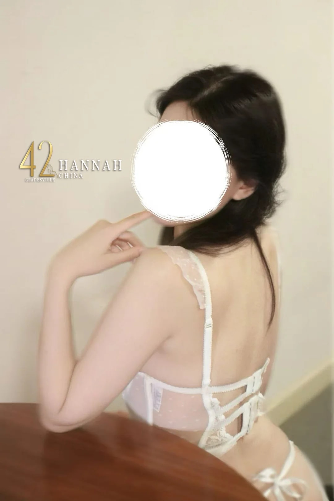Hannah, 사진 1